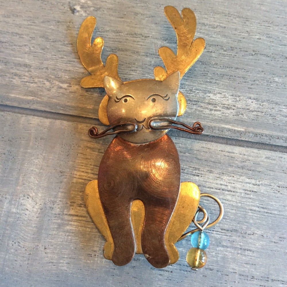 Handmade kitty reindeer Christmas pin
